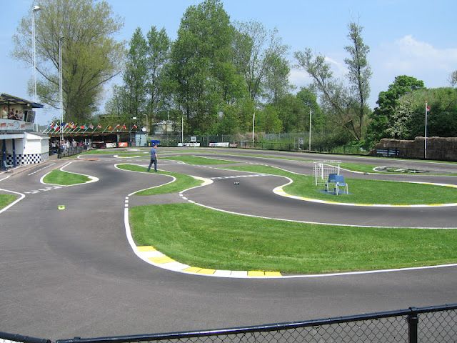 rene032.jpg