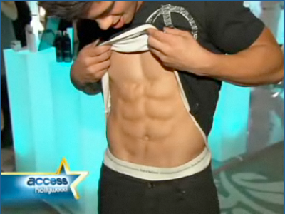 taylor-lautner-abs.png taylor lautner new body image by L1F3SG00D