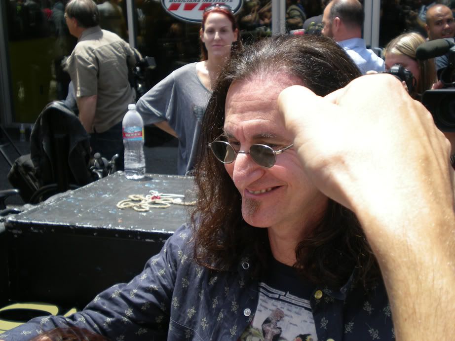 hand2.jpg